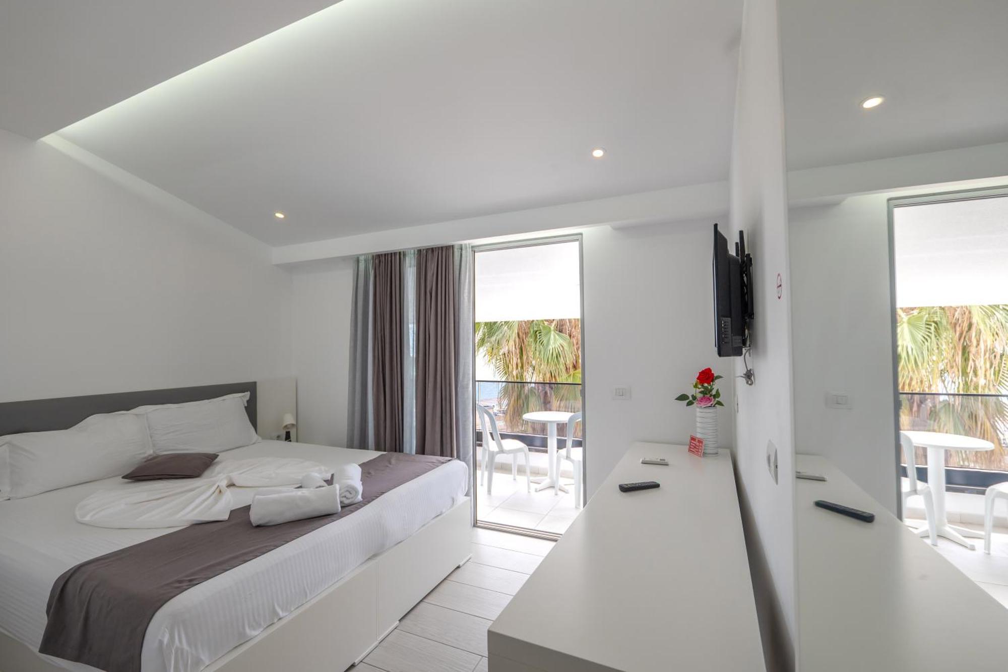 Era Hotel