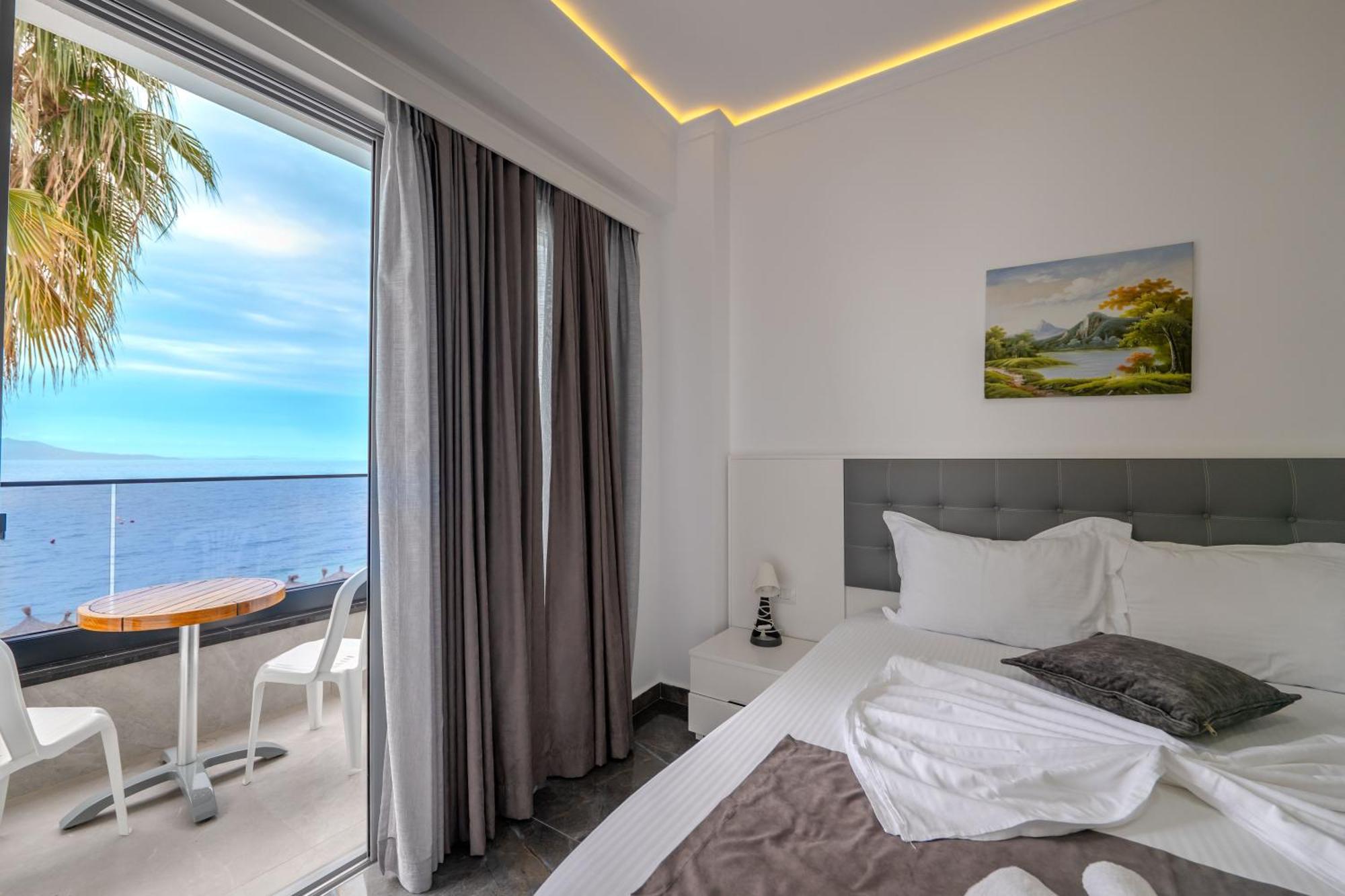 Era Hotel