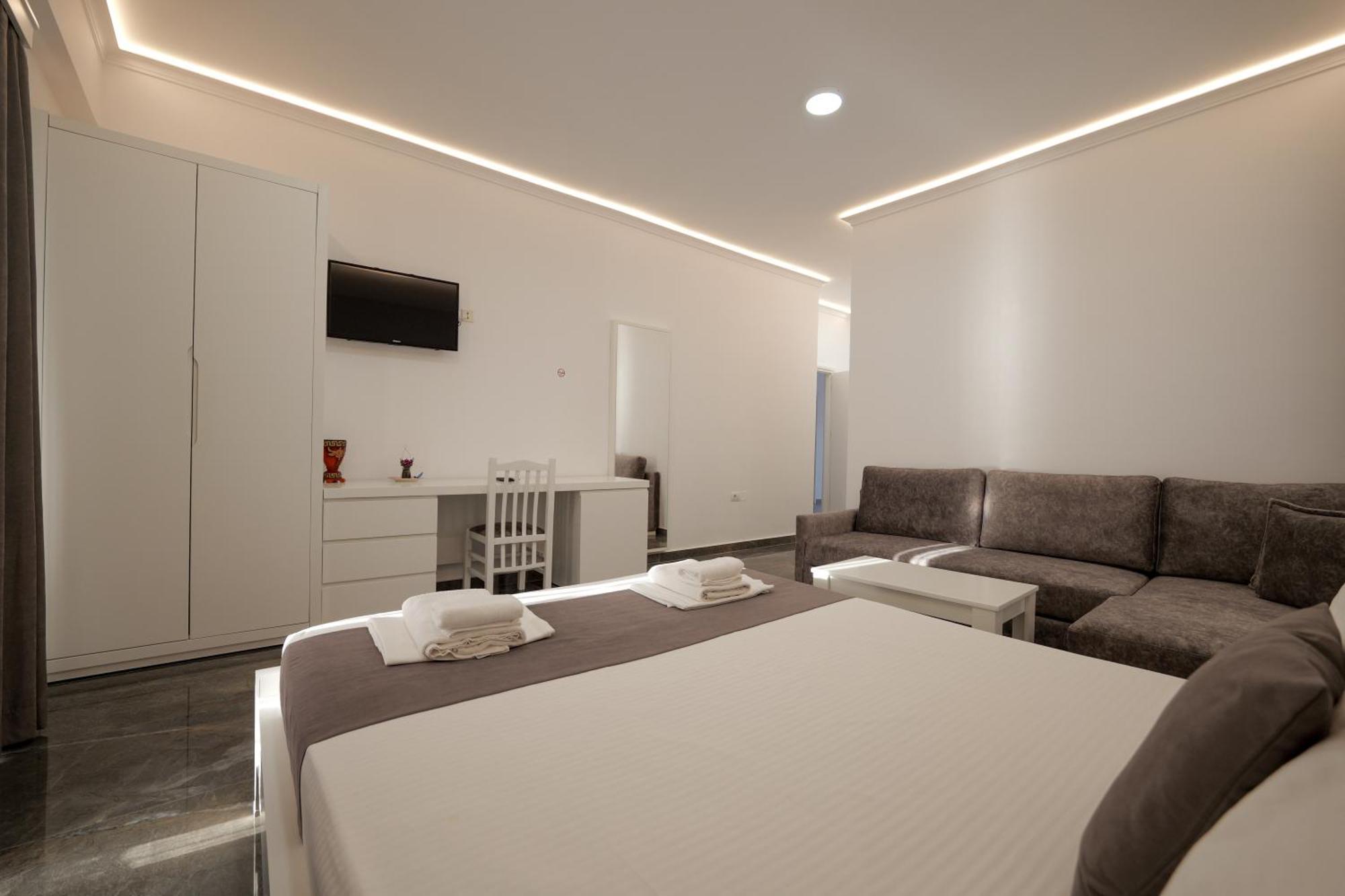 Era 3* Sarandë
