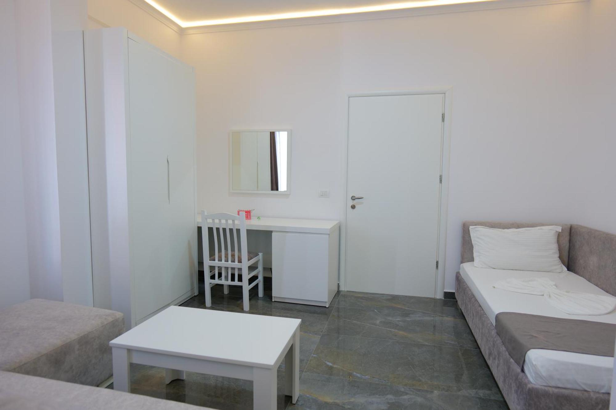 Era 3* Saranda