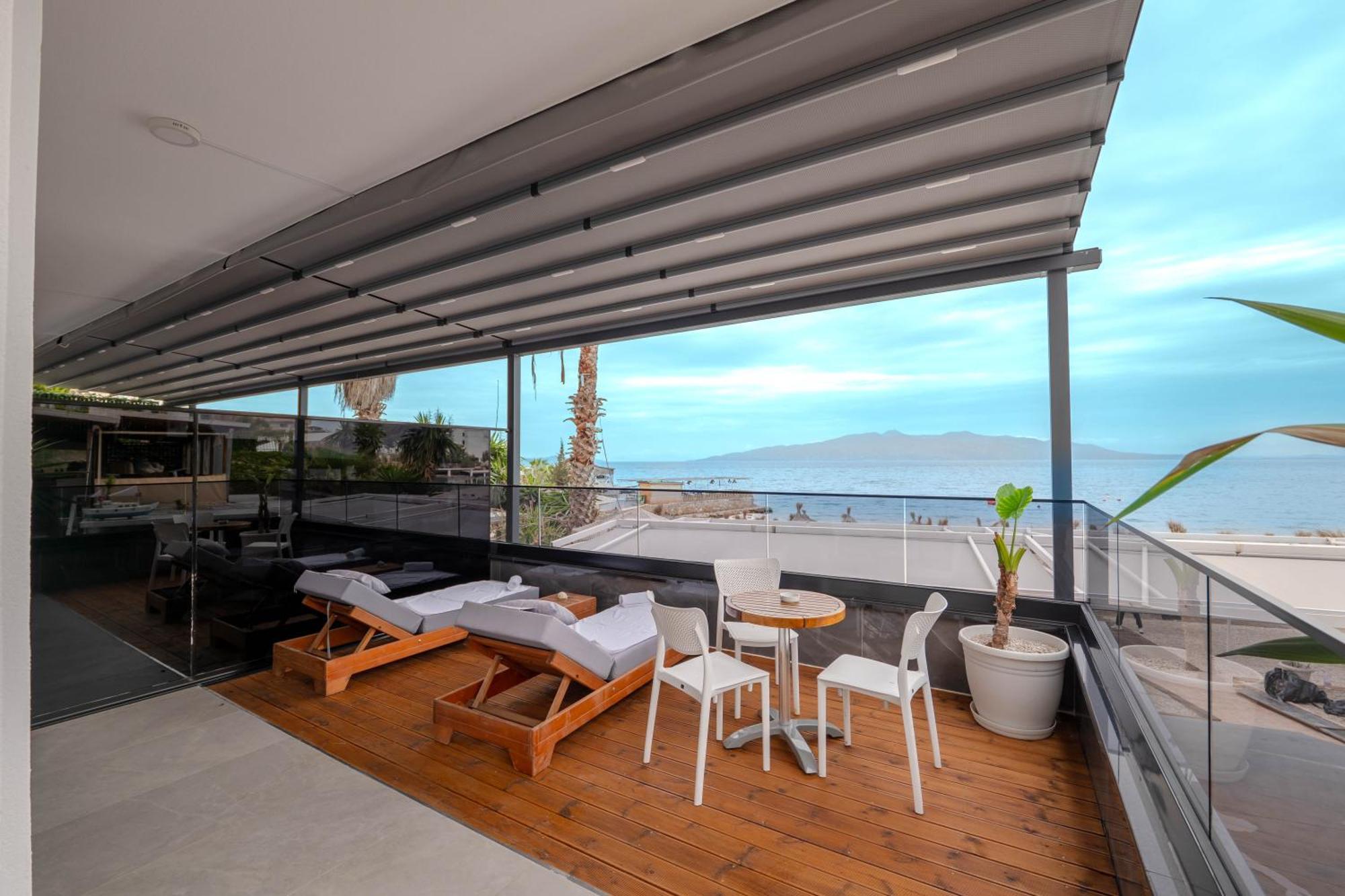 Era 3* Sarandë
