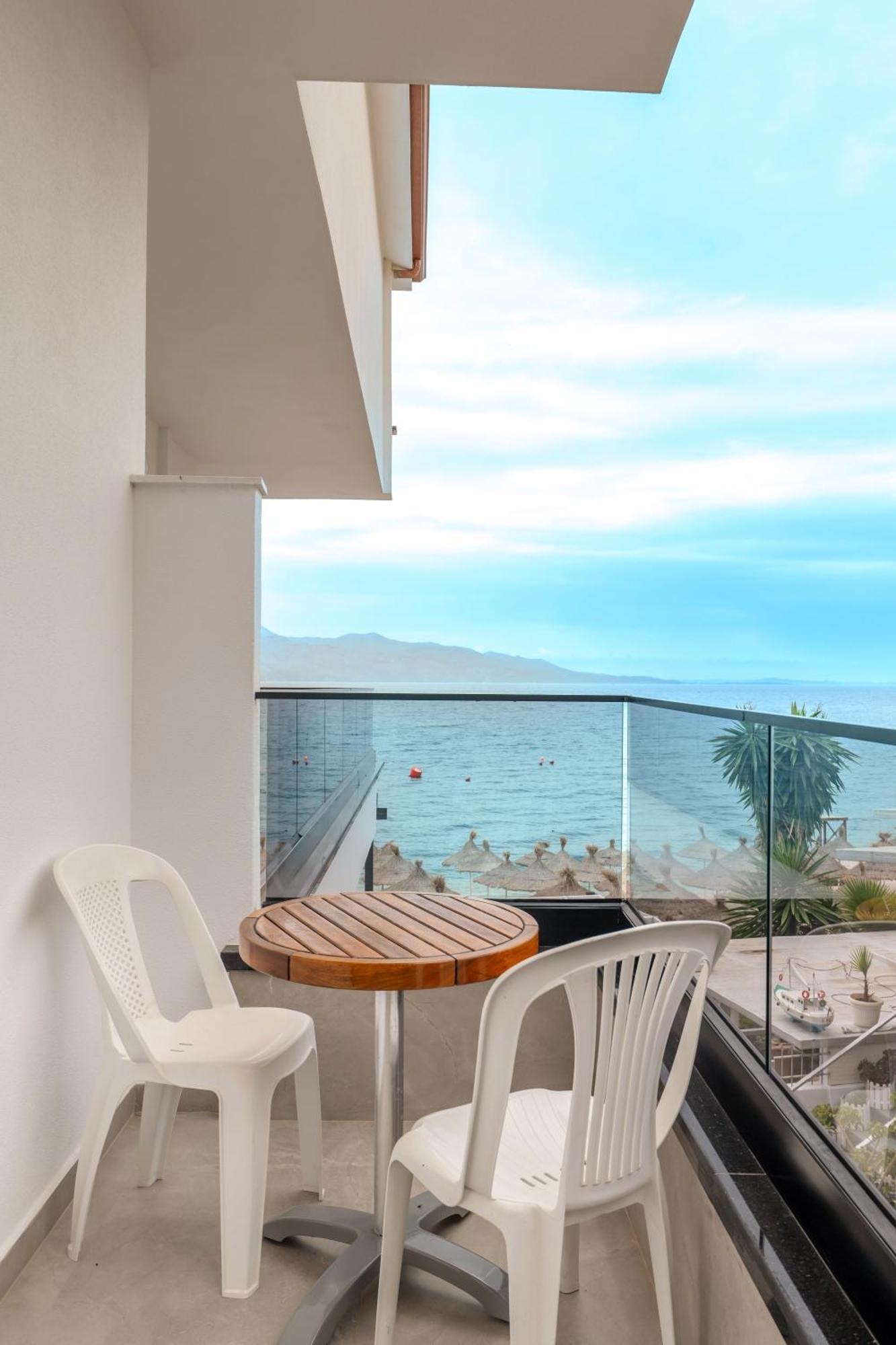 Era 3* Sarande